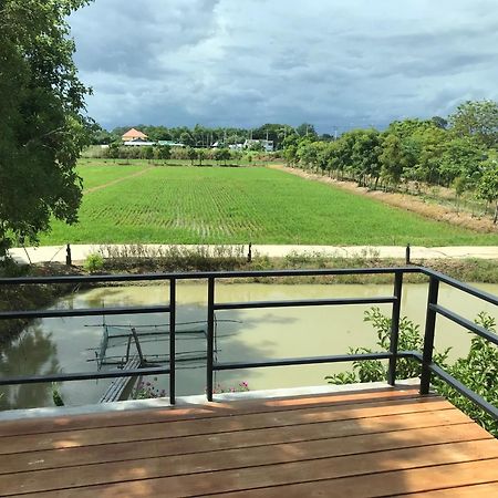 บ้านกลางเกาะ รีสอร์ท Uthai Thani Extérieur photo