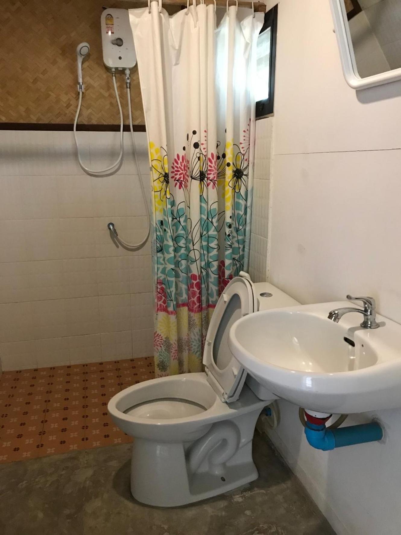บ้านกลางเกาะ รีสอร์ท Uthai Thani Extérieur photo