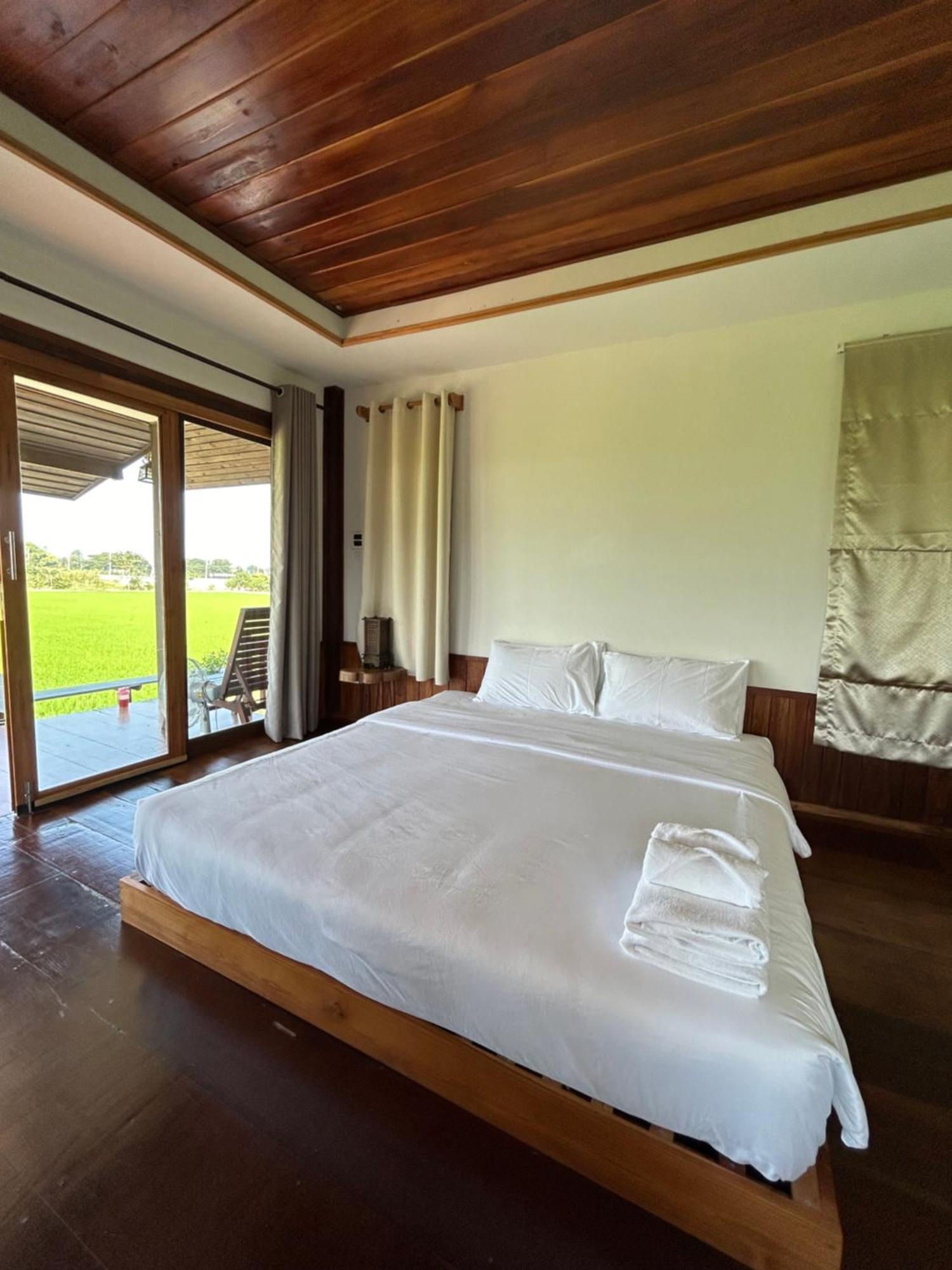 บ้านกลางเกาะ รีสอร์ท Uthai Thani Extérieur photo